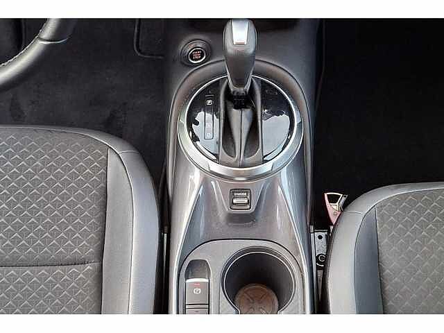 Nissan Juke N-Design-Auto-Carplay-Cam-Gps-Airco