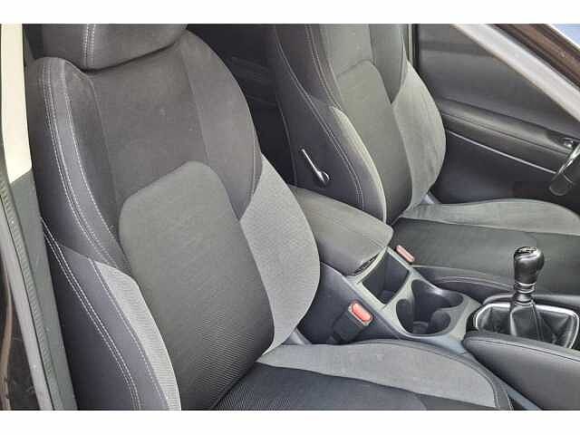 Nissan Qashqai 1.2 DIG-T N-Connecta + Design Pack