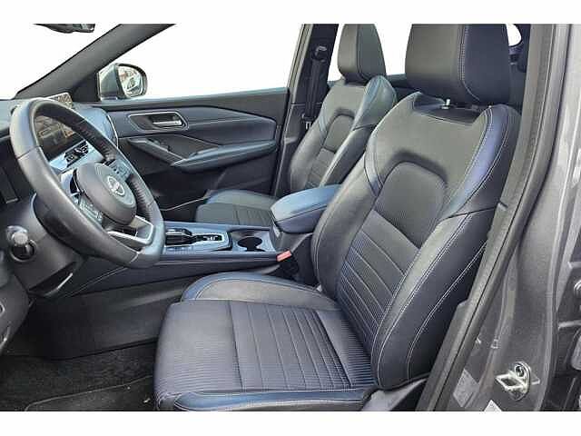 Nissan Qashqai Tekna Pano-Hybrid-Aut-360Cam-gps-carplay
