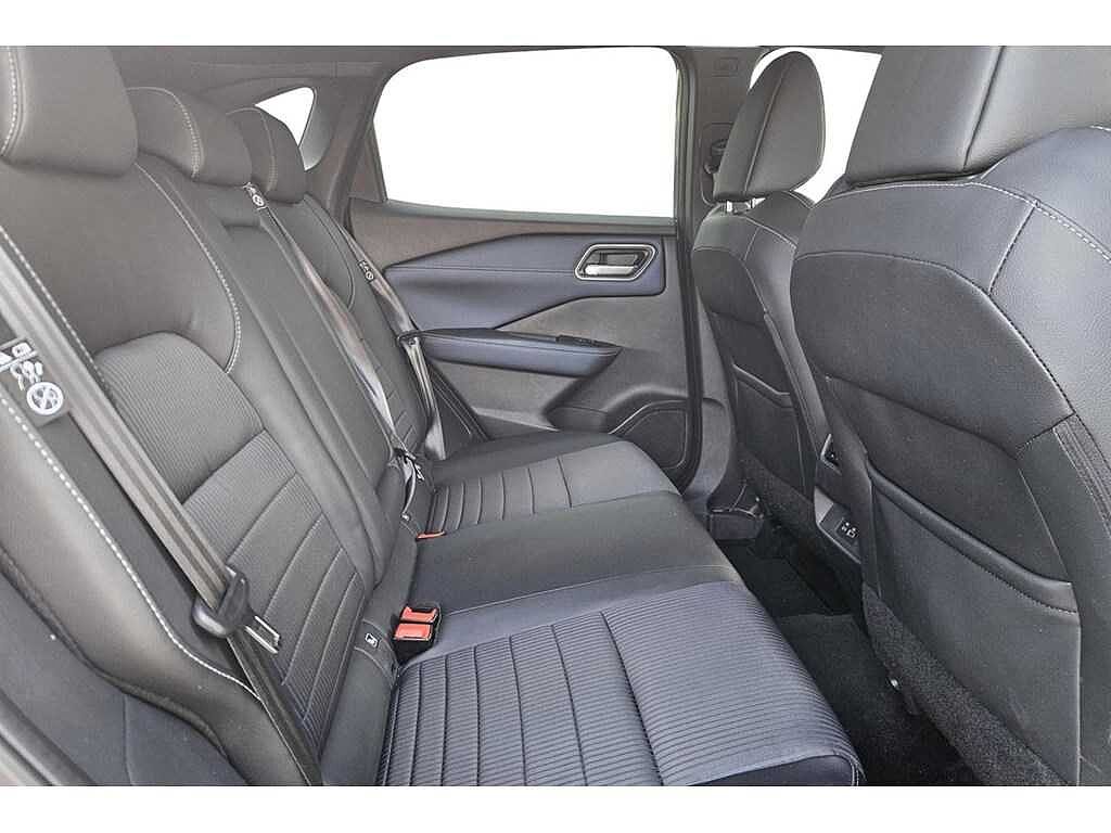 Nissan Qashqai Tekna Pano-Hybrid-Aut-360Cam-gps-carplay