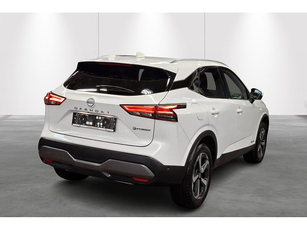 Nissan Qashqai Hybride-Auto-Pano-Carplay-GPS-Airco