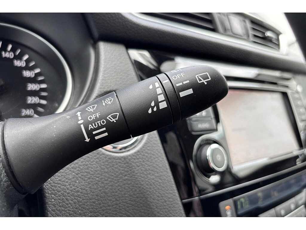 Nissan Qashqai Pano-Carplay-Airco-GPS