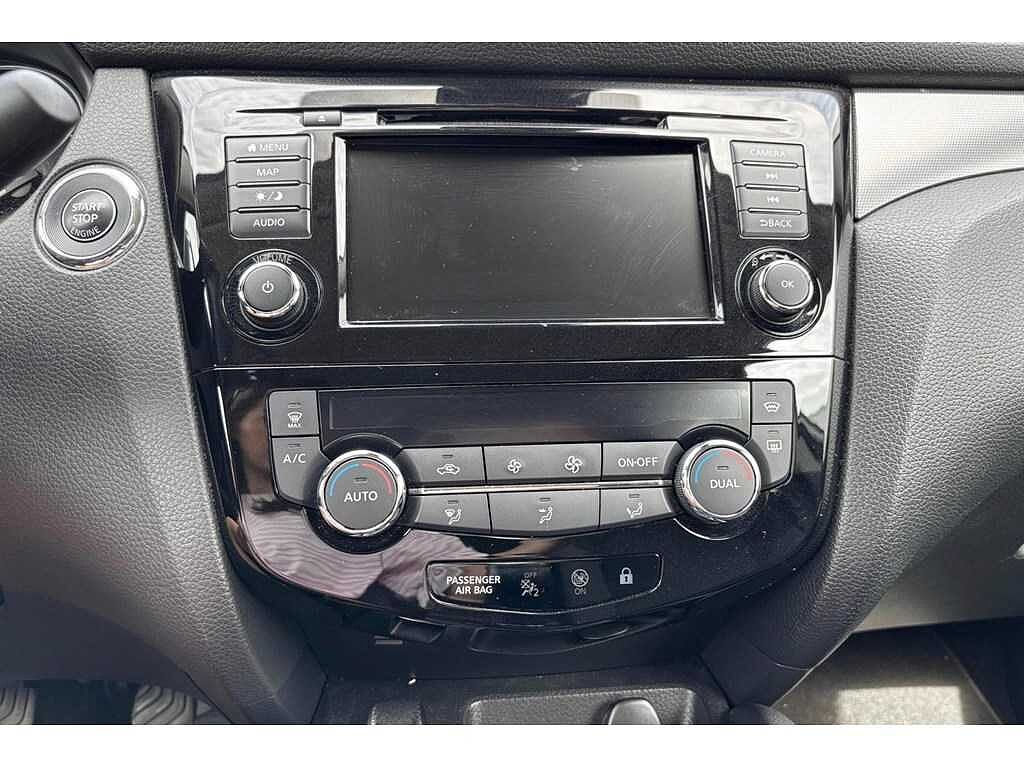 Nissan Qashqai Pano-Carplay-Airco-GPS