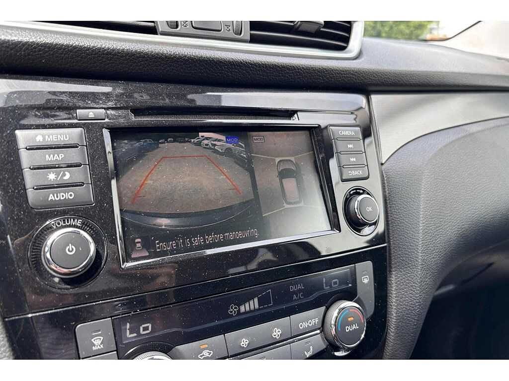Nissan Qashqai 360Camera-GPS-Airco-Pano