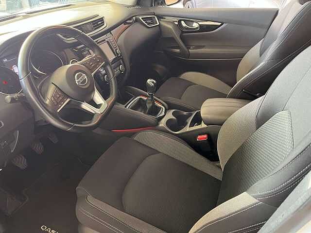 Nissan Qashqai Qashqai 1.3 DIG-T N-CONNECTA