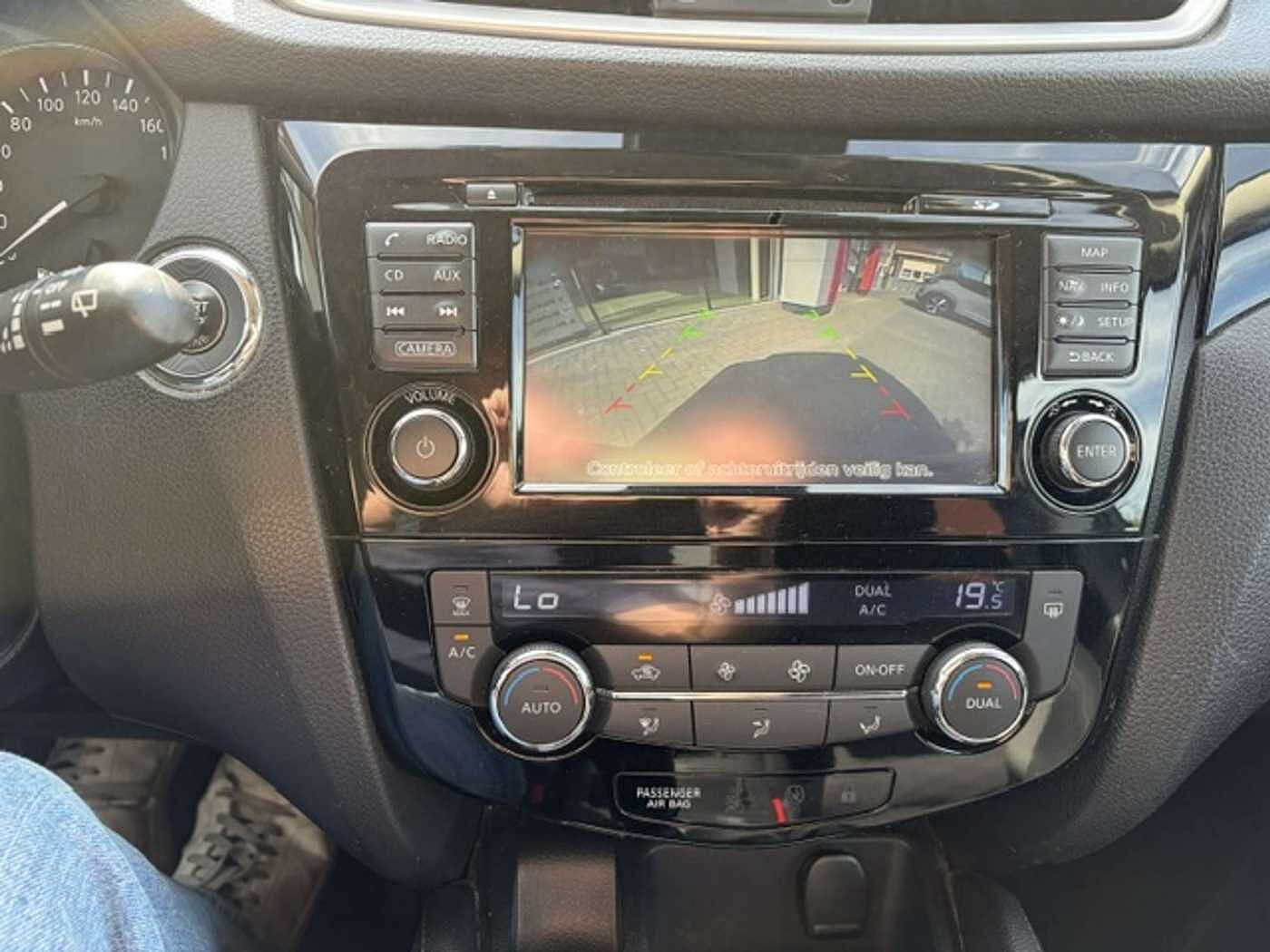 Nissan Qashqai Qashqai 1.2 DIG-T 2WD Connect Edition