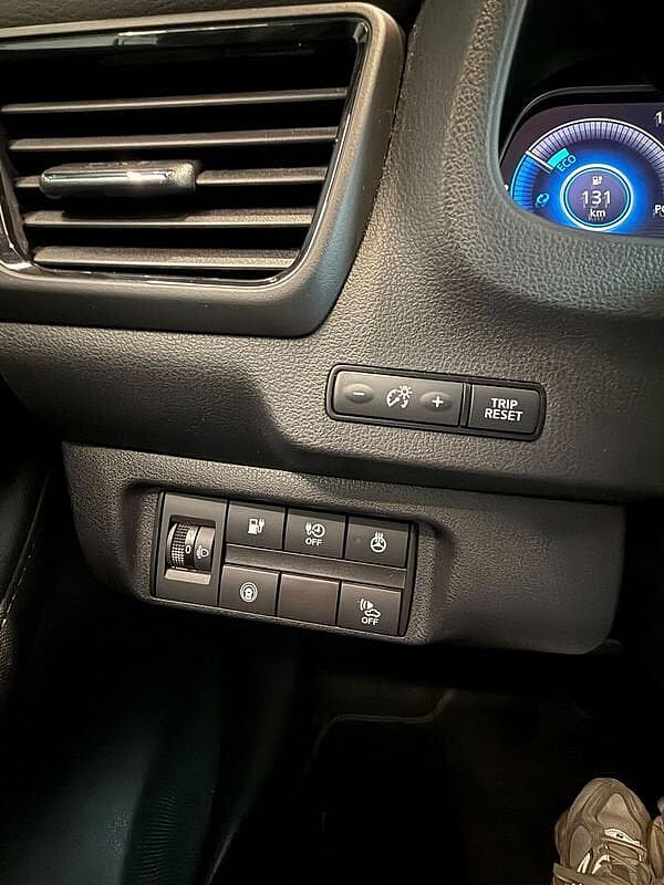 Nissan Leaf EV N-Connecta 40 kWh