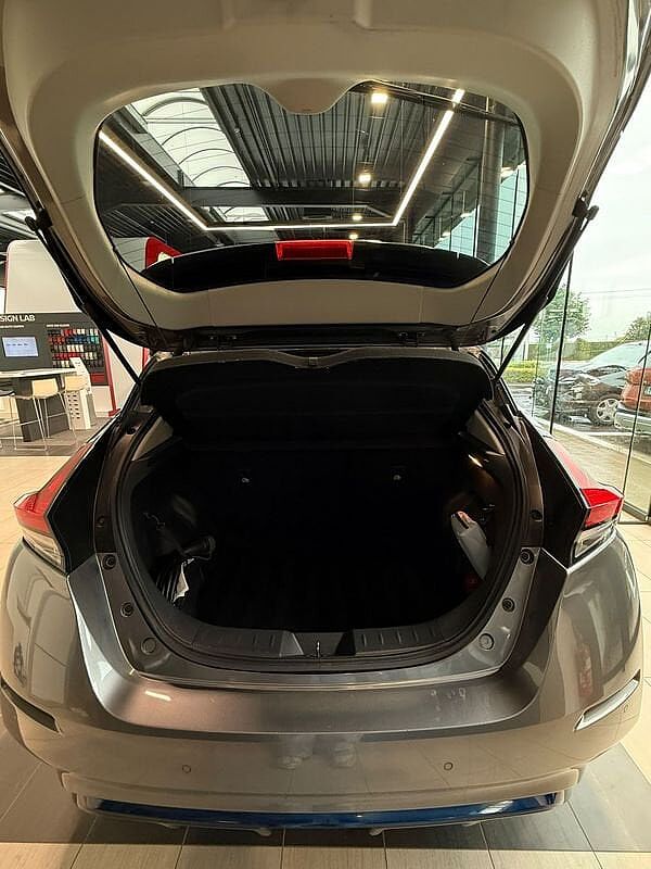 Nissan Leaf EV N-Connecta 40 kWh